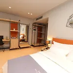 Hotell Mulaj Tirana